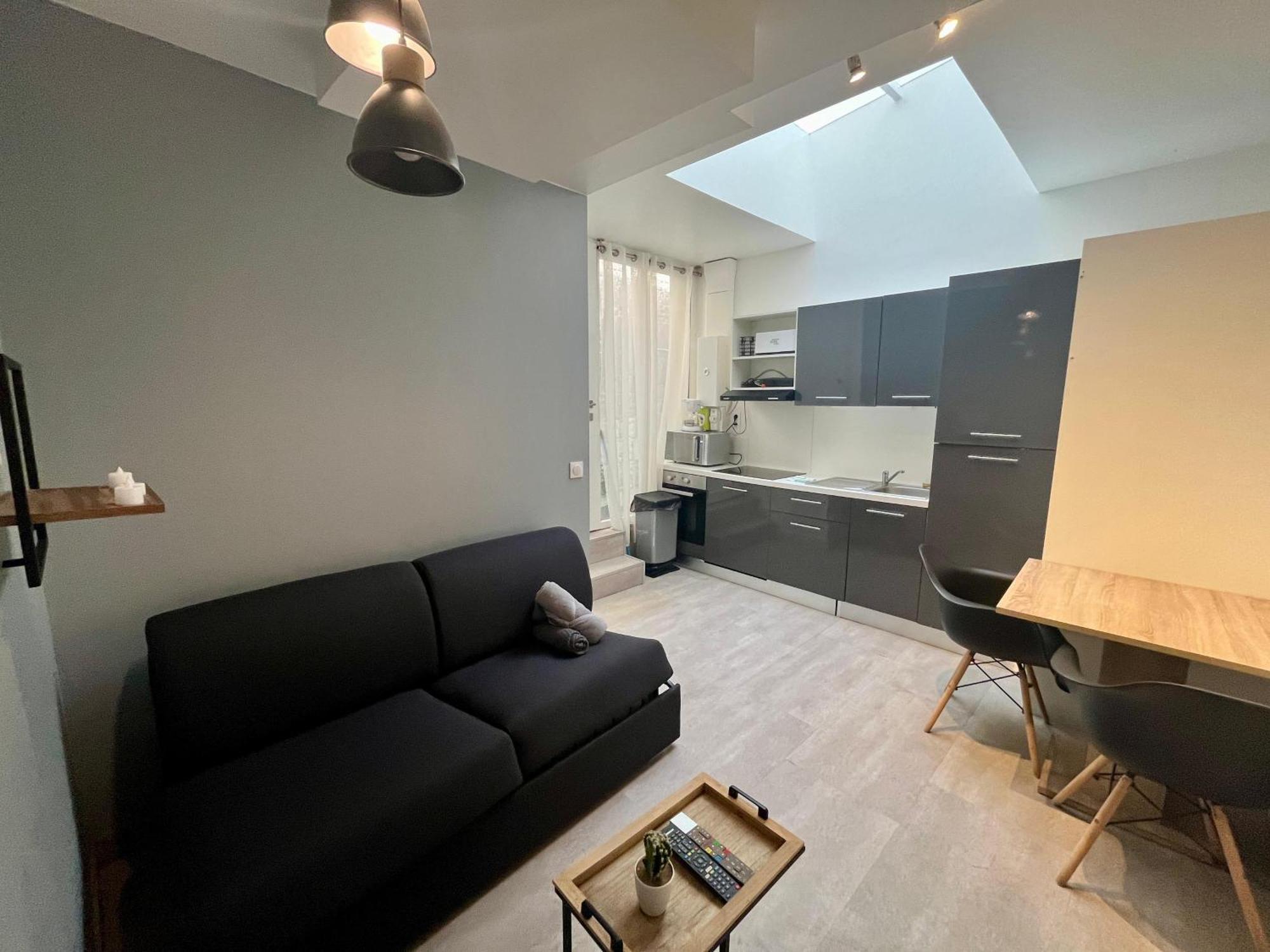 Appartamento Escapade Romantique - Jacuzzi Et Parking Prive - 002 Rouen Esterno foto