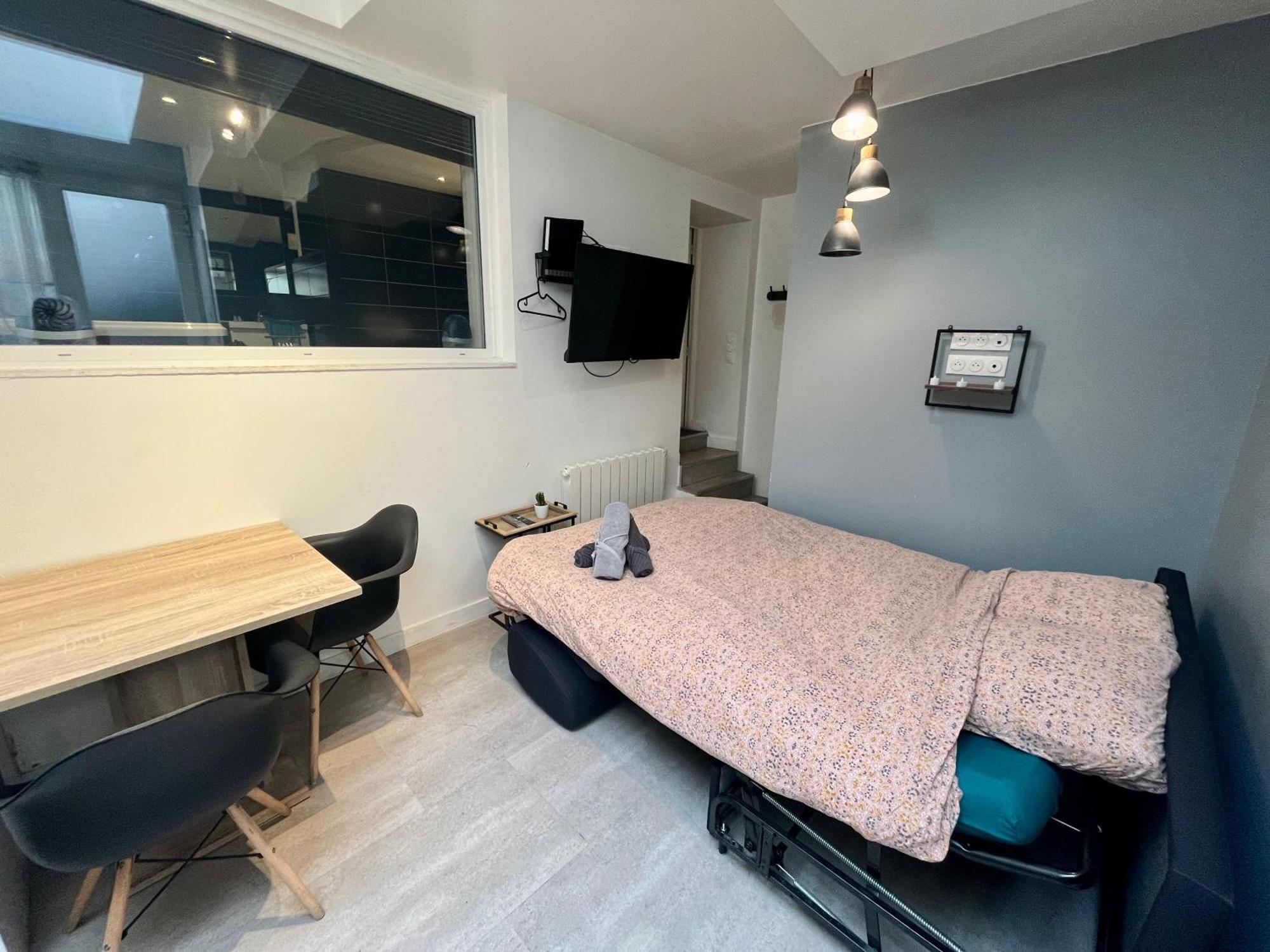 Appartamento Escapade Romantique - Jacuzzi Et Parking Prive - 002 Rouen Esterno foto